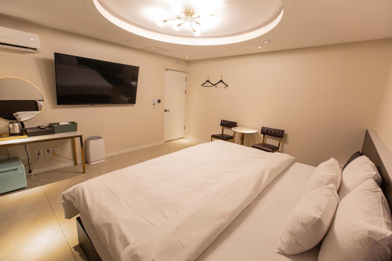 KNox Hotel Cheonan Buitenkant foto