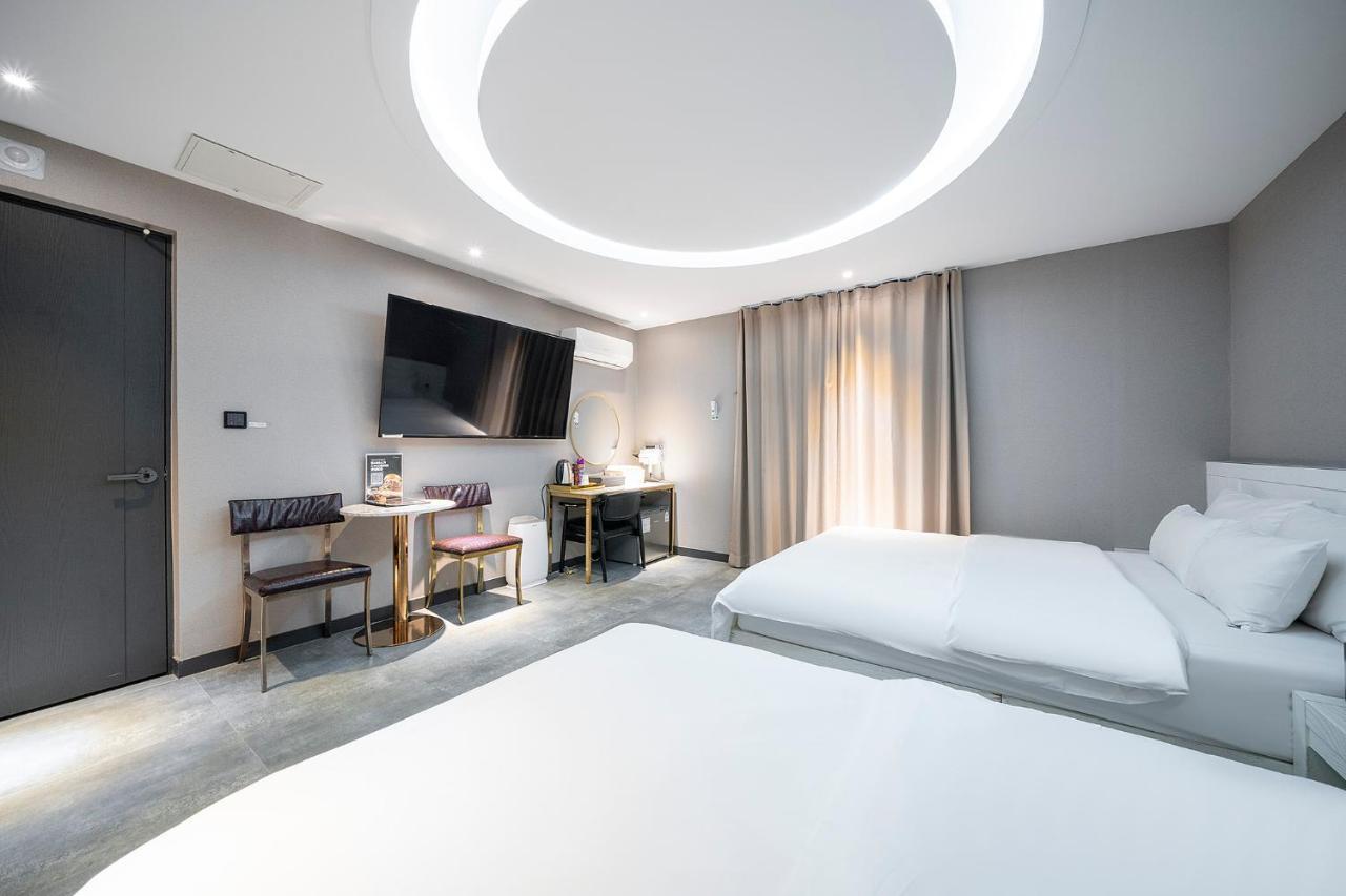 KNox Hotel Cheonan Buitenkant foto