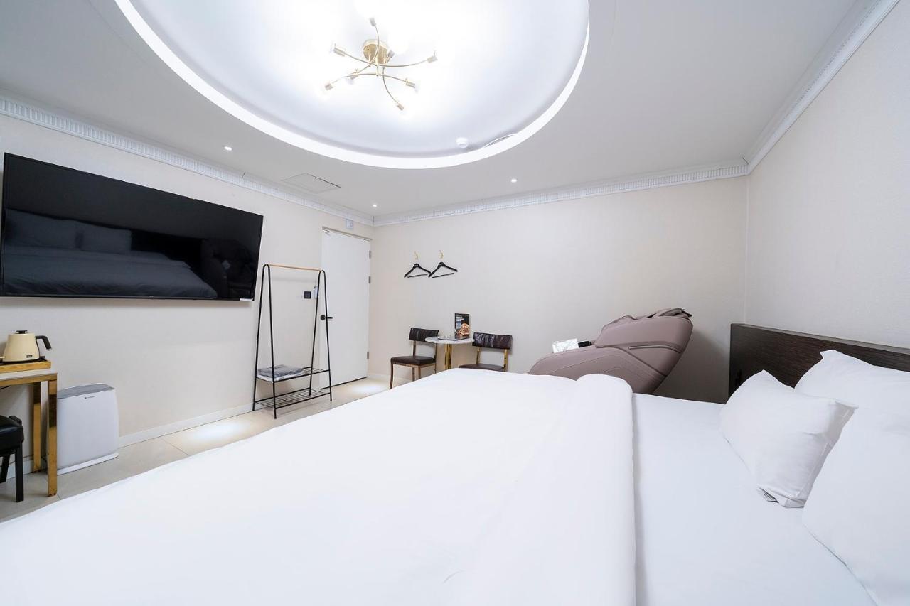 KNox Hotel Cheonan Buitenkant foto