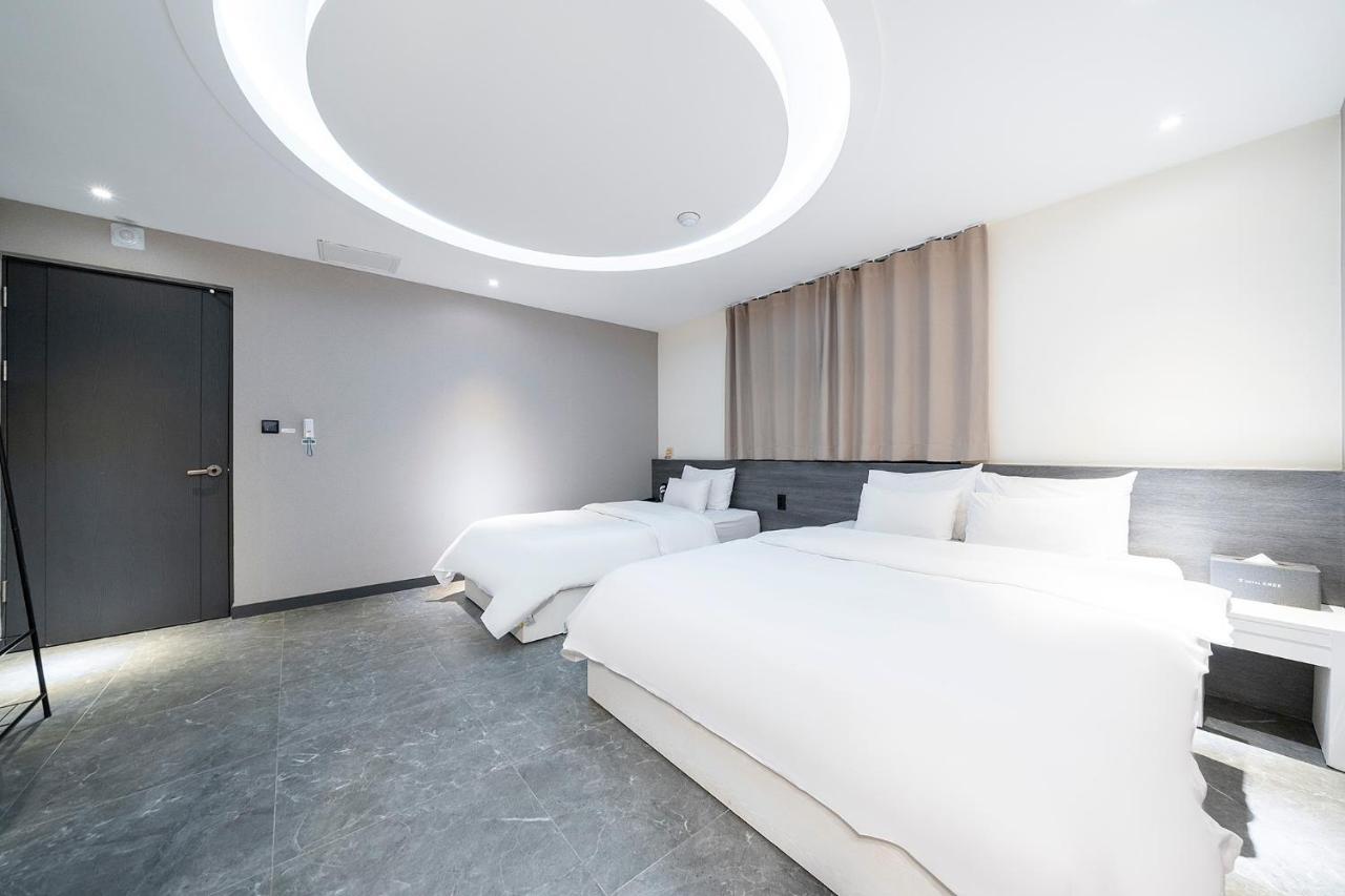 KNox Hotel Cheonan Buitenkant foto