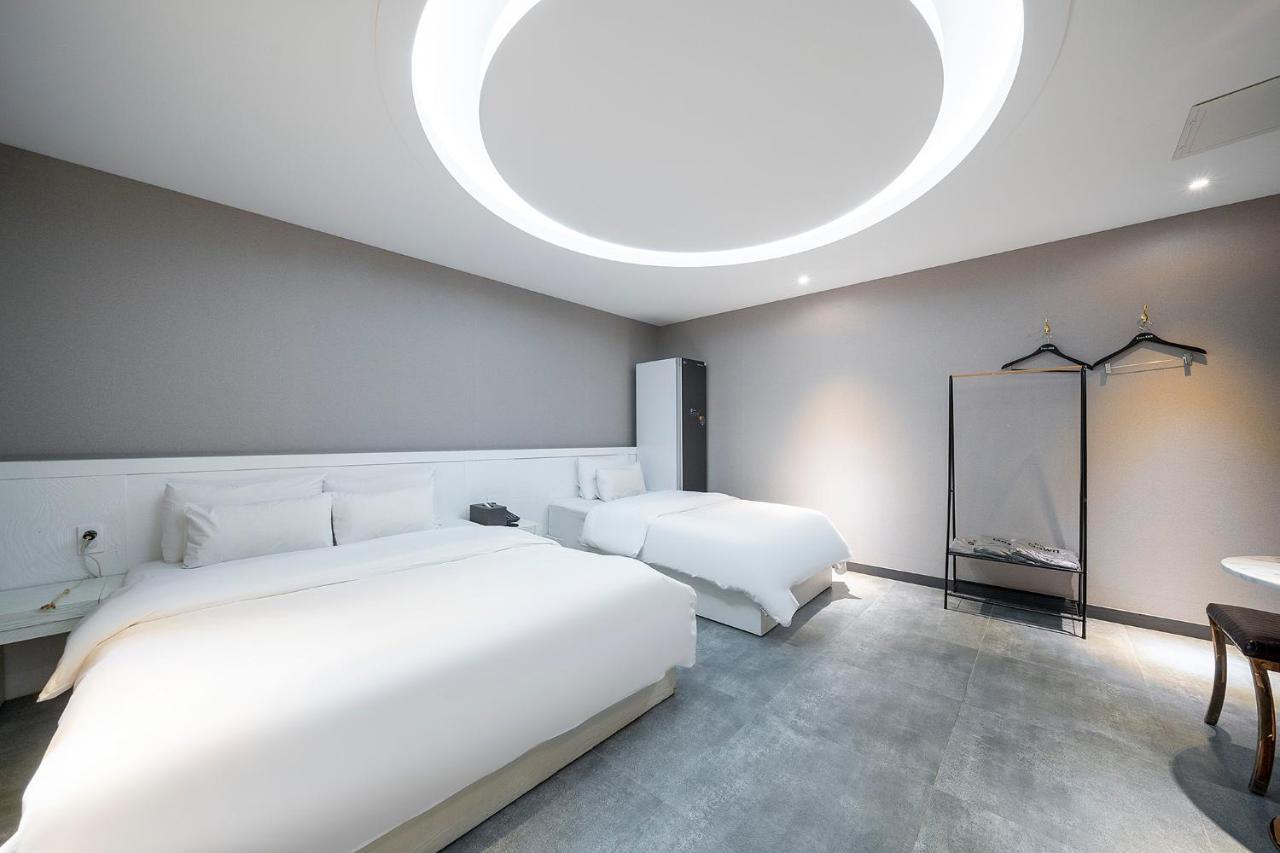 KNox Hotel Cheonan Buitenkant foto