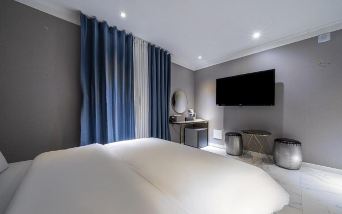 KNox Hotel Cheonan Buitenkant foto