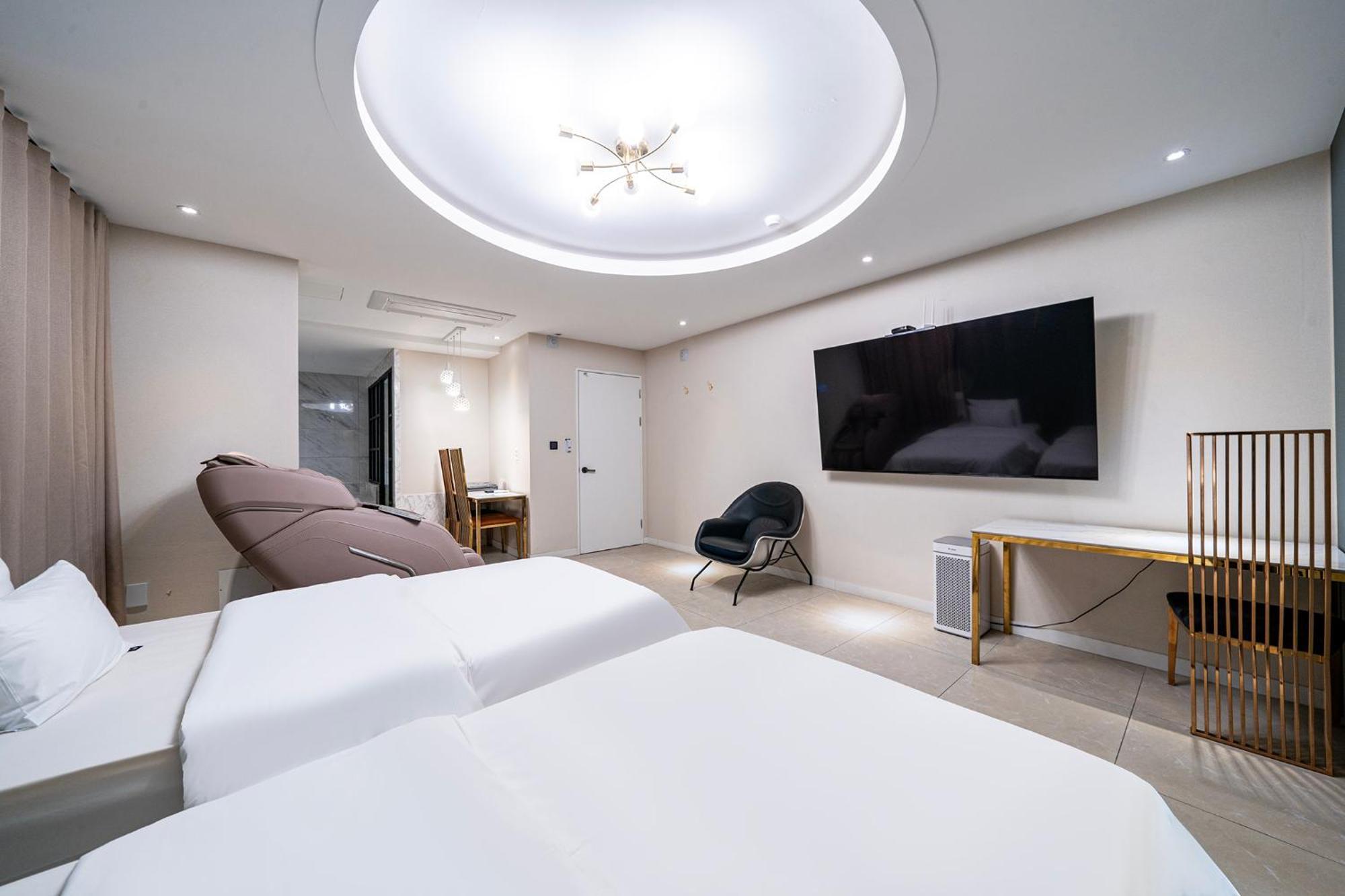 KNox Hotel Cheonan Buitenkant foto
